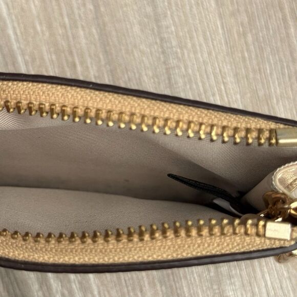 Marc Jacobs Groove Top Zip Wristlet Brown Card Holder S102L01RE22 - Picture 7 of 9